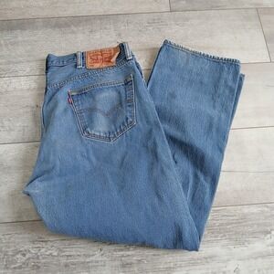 Levi's 501 Jeans Mens W38 L28 Light Wash Denim Straight Leg Button Fly